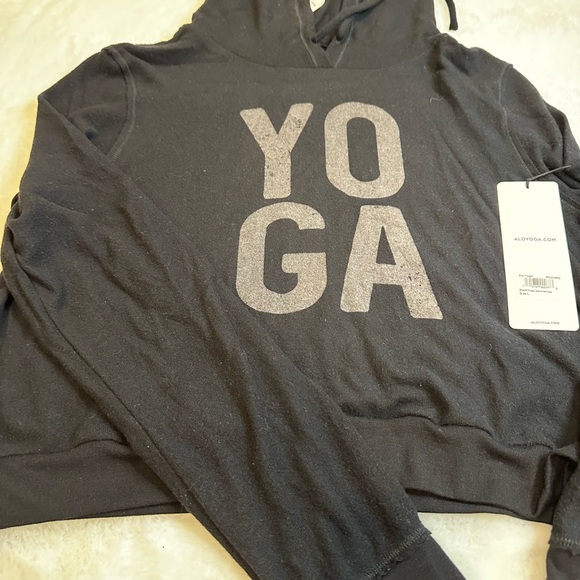 ALO Yoga black Long Sleeve crop hoodie - Picture 6 of 7